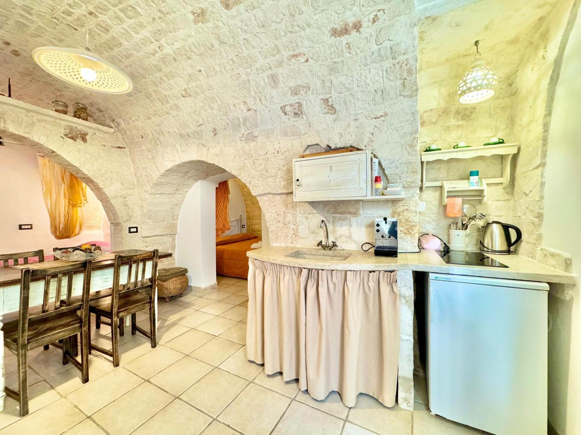 Trulli Fenice Альберобелло Екстер'єр фото